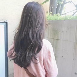  自带浪漫仙气的灰紫色发型,你要不要试下