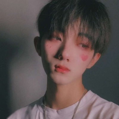  2021最潮最火男生头像女人真正喜欢的男人