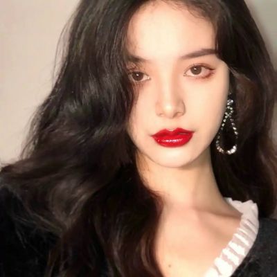  原宿风魅力气质女头.总有一个人女生头像我要个性网