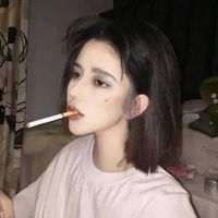  qq女生抽烟头像霸气qq女生头像抽烟的霸气的