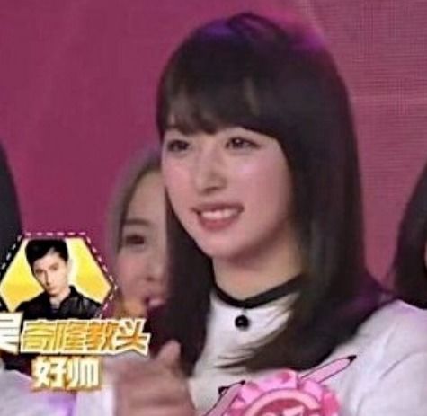  从小美到大是啥体验孔雪儿学生时代就颜值爆表,难怪被称最美校花