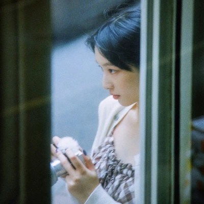  2023唯美氛围感女生头像图片