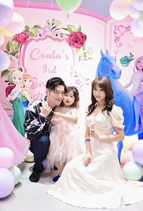  严屹宽为女儿庆生,杜若溪曾流产2次才生下孩子,宝宝继承高颜值