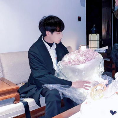  2023小众温柔个性男生头像