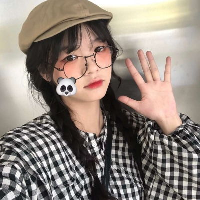 草莓头像女生可爱萌女孩