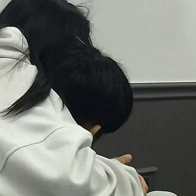  不牵手也可以漫步风霜雨雪不见面情侣头像我要个性网