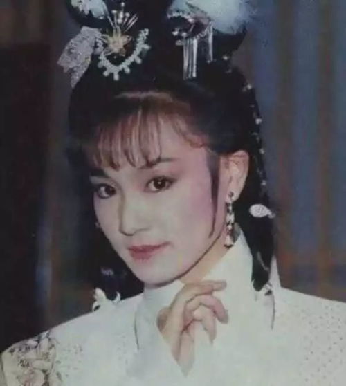  她是琼瑶御用女郎,拥有最跌宕的琼瑶剧人生,曾一手将范冰冰推向事业巅峰