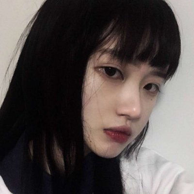  真人女生头像做不到爱我就别靠近我伤害我,好嘛