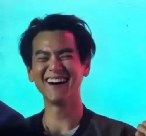  原来你是这样的彭于晏,笑的也太憨了,太治愈了吧表情管理离家出走