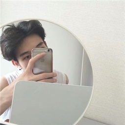  男生超拽帅气手机控头像2018麻醉自己只为能暂时忘记你