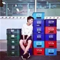  谁有好的qq情侣头像帮我发过来
