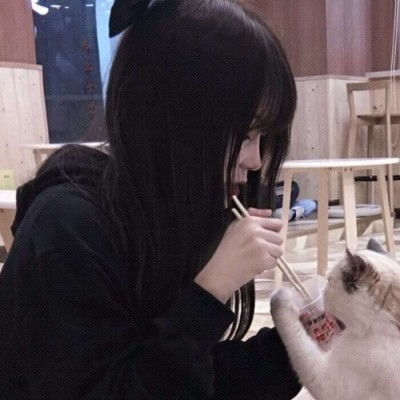  适合沙雕情侣的官宣文案