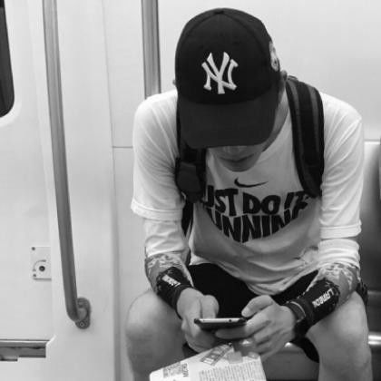 头像男小众高级黑白灰