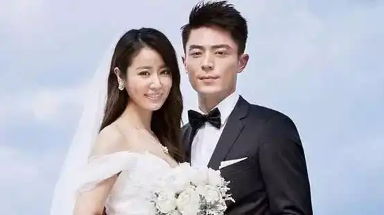  年底娱乐圈又有大瓜被爆出,继杨幂刘恺威后他们也被离婚了
