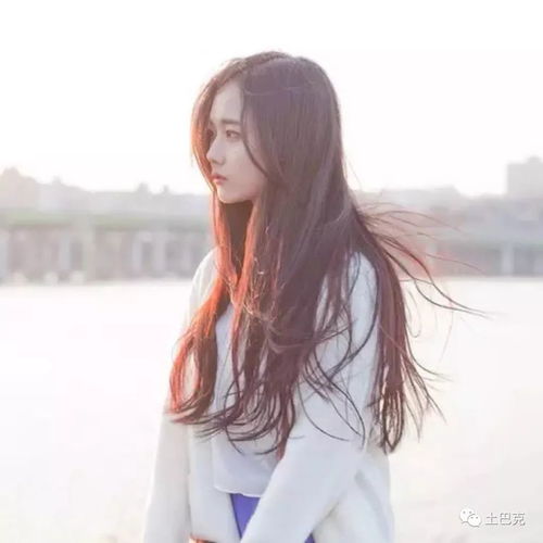 2019年女生头像耳下