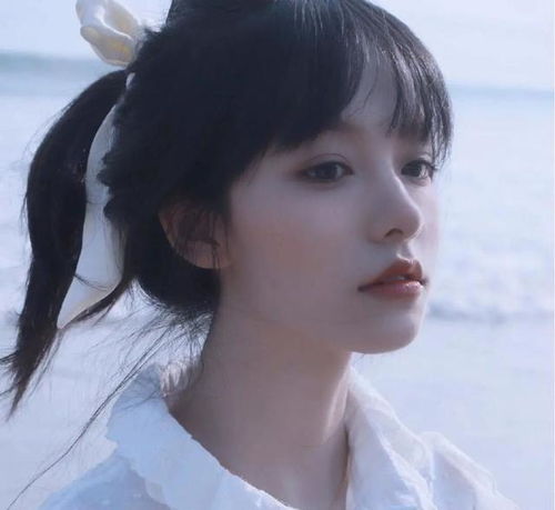  小清新头像女女孩的裙摆撑得起所有温柔和盛夏