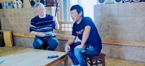  赵本山农村炕头拉二胡,女儿球球惊喜现身,宋小宝再现咖妃表情包
