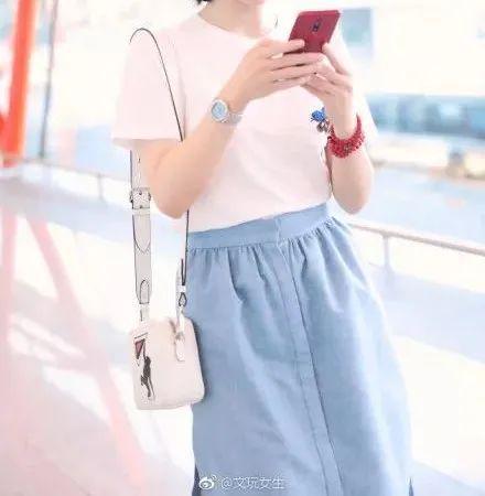  你看,爱文玩的女孩,多漂亮陈数红唇除魔心上人网易订阅