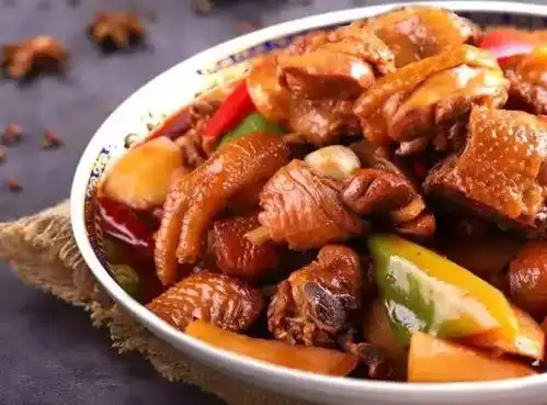  私享这才叫新疆大盘鸡,你吃的那个只能叫土豆鸡块