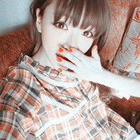  乖巧亮丽的好看的qq女生头像