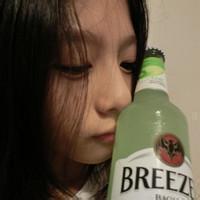  喝酒女生头像伤感图片