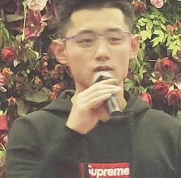  张继科公布恋情发微博藏头诗暗含景甜名字看景甜如何回应