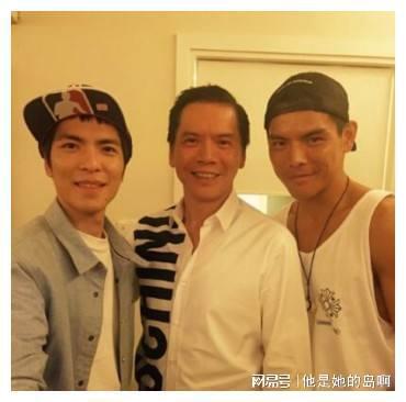  被向华强视如己出,能让沙漠下雨,雨神萧敬腾究竟什么来头