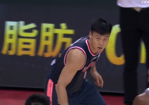  外援踢飞椅子,巩晓彬一脸无语广东20进决赛,赵睿完美蜕变