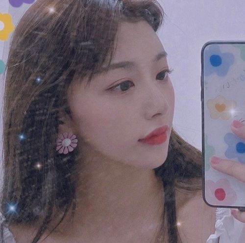  从小美到大是啥体验孔雪儿学生时代就颜值爆表,难怪被称最美校花