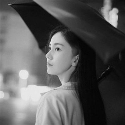 qq头像女生可爱型的黑白