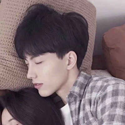  2019最美情侣头像愿你余生安好,嘴角带笑,与她缘分正好
