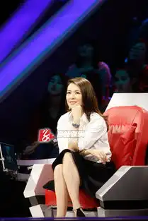  章子怡录节目搞怪卖萌女神白衬衫自带光环