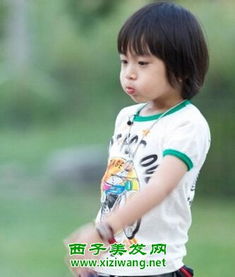  小宝宝锅盖头发型超萌又可爱