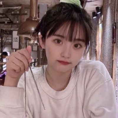  网易云热评我想你一定很忙,所以你只看前三个字就好了