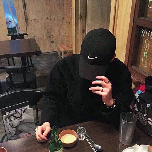 女生头像图片戴口罩帽子