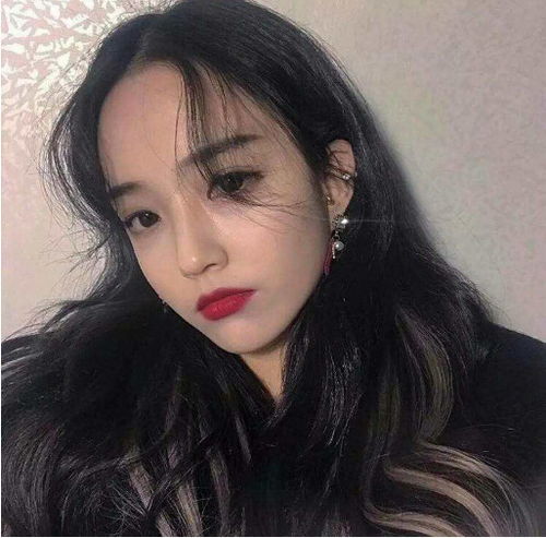 女生微信头像2024最火爆