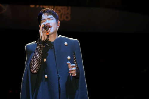 萧敬腾养只土狗一点也不丢人...