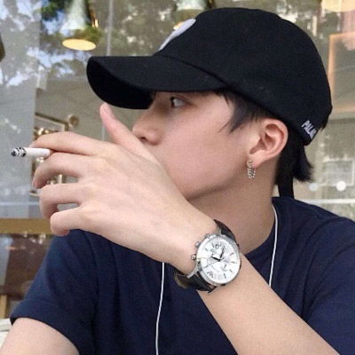  最吸引女人微信男头像遮不住的帅气