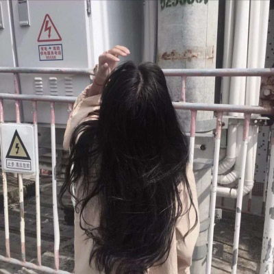  背影可爱女头清纯少女背影图片头像