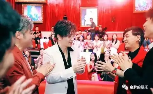  薛之谦开演唱会惨遭激光笔照射眼睛,肇事者称为了伸张正义