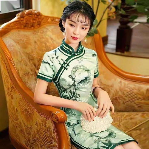  什么样的旗袍坐姿拍出的照片好看跟着模特来学,一分钟学会
