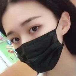  抖音口罩小姐姐走红,摘下口罩之后,网友这次没有套路