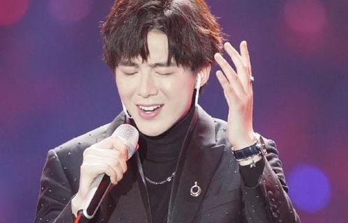  刘宇宁究竟什么来头林志玲给他光脚伴舞,人气不输蔡徐坤