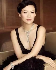  venvee从锋利到柔软,岁月给了她们更多温婉从容