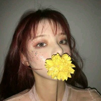  愿我如星君如月,夜夜流光相皎洁