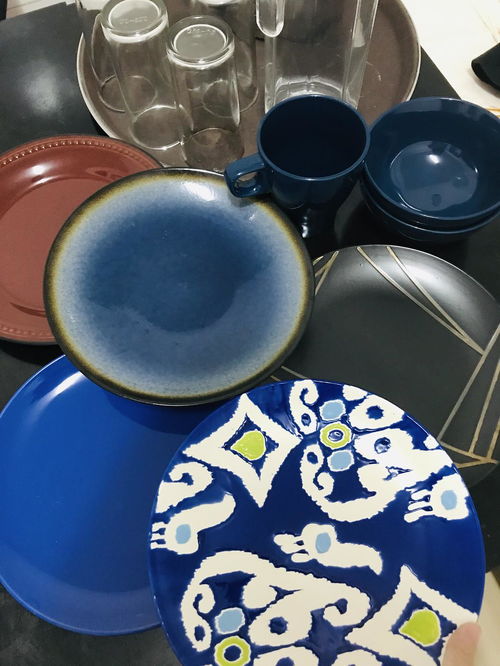  坪洲桌椅宜家杯碗浴帘等等