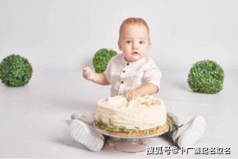  辛丑年出生的牛宝宝取名测名好听吉祥的男孩名字大全