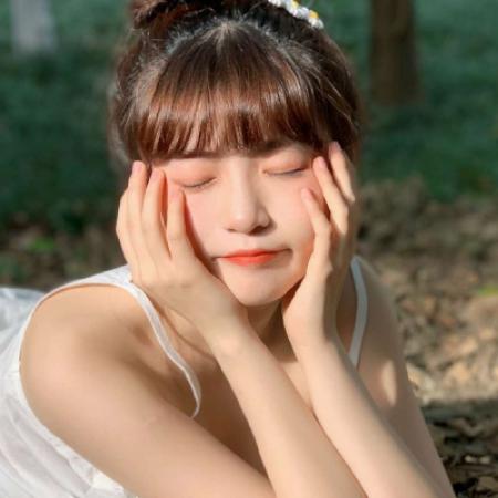  唯美漂亮一个人森系甜美真人闺蜜女头