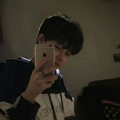  伤感冷漠头像男生图片qq头像男生冷漠孤傲图片
