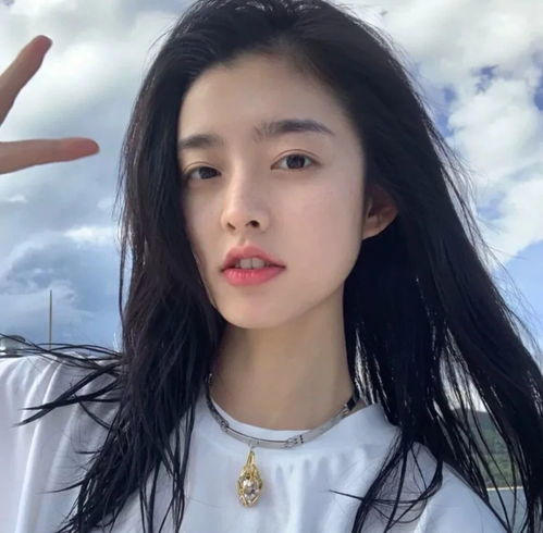  优质精选小众温柔甜美女生头像111